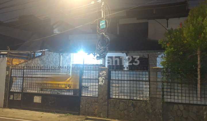 Rumah Dijual Daerah Setiabudi Jakarta Selatan Akses Mudah Lokasi Strategis Shm Semi Furnished