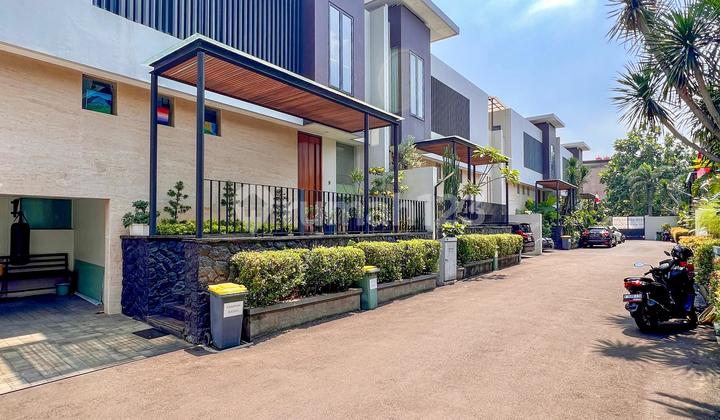 For Sale Rumah Cipete Turun Harga di Dalam Townhouse For Sale Rumah Cipete Turun Harga di Dalam Townhouse