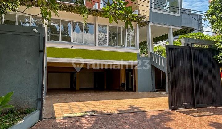 For Sale Rumah di Pondok Indah Posisi Hoek For Sale Rumah di Pondok Indah Posisi Hoek