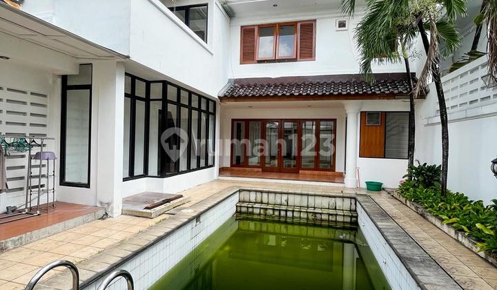 House for Sale, Spacious Area in Pejaten Barat, South Jakarta, SHM, Unfurnished, Flood-Free, Easy Access, Well-Maintained, Ready to Occupy 2