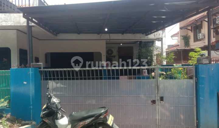 Rumah Dalam Komplek Lokasi Strategis di Pesanggrahan Jakarta Selatan.