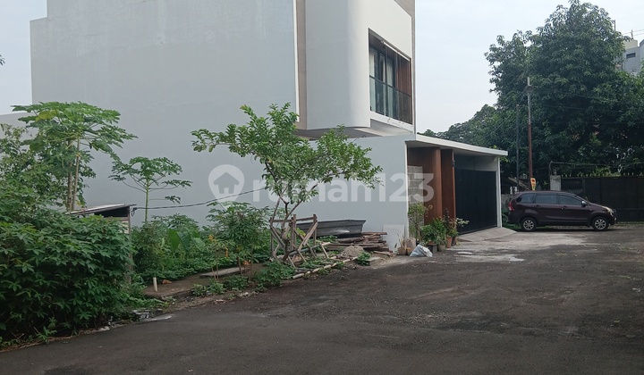 Kavling di Veteran Bintaro Tanah Kusir.