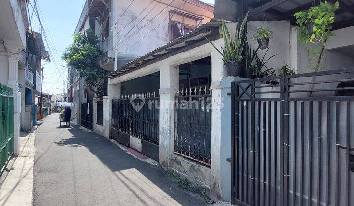 Rumah Lokasi Strategis Di Kebon Baru 2 Tebet. 1