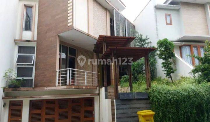 Rumah Tenang Dan Asri Dalam Town House Lebak Bulus  1