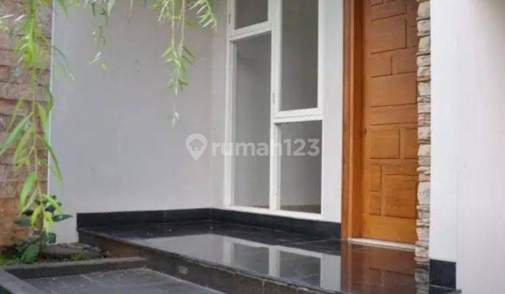 Rumah Lingkungan Asri Dan Tenang Di Jakarta Selatan. 2