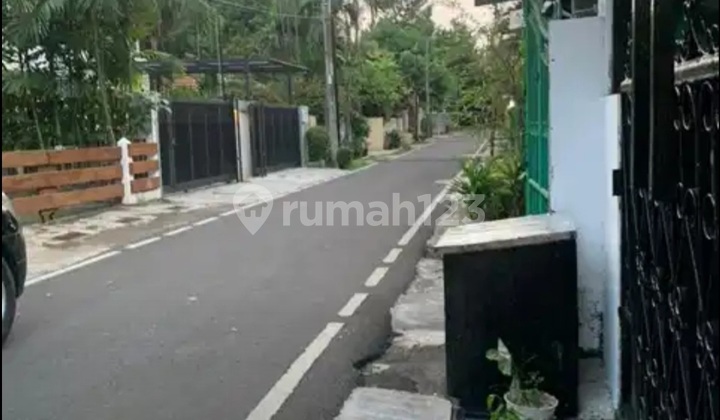 Rumah Letak Strategis di Cilandak.