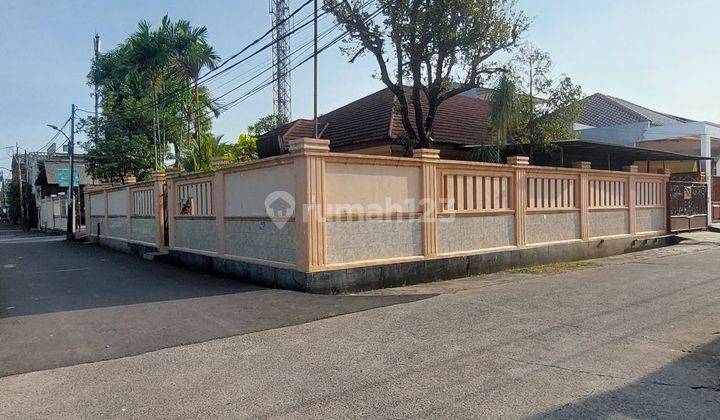 Rumah Letak Strategis Di Jakarta Selatan Dekat Pintu Tol  1