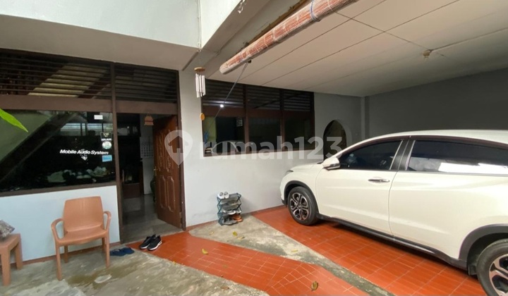 Rumah Lokasi Premium di Patal Senayan 2