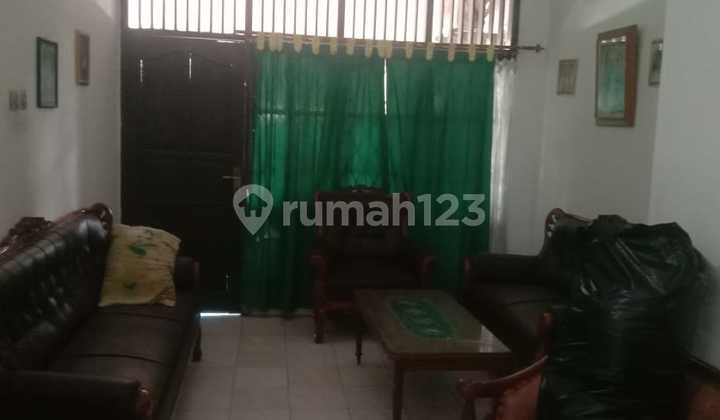 House in a Complex with a Strategic Location in Pesanggrahan, South Jakarta. 2