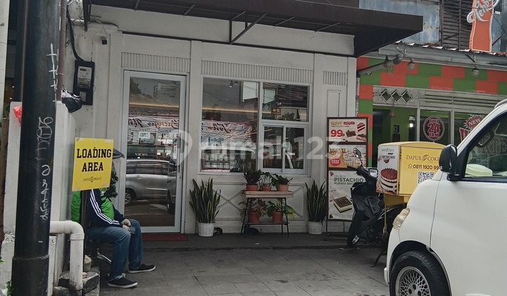 Ruko Strategis di Kebayoran Baru Dekat Pasar Mayestik Ruko Strategis di Kebayoran Baru Dekat Pasar Mayestik