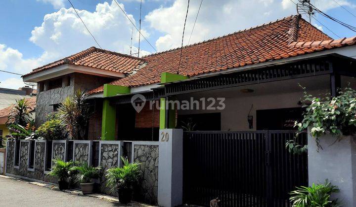 Rumah Komplek Di Lingkungan Tenang Nyaman Asri. 1