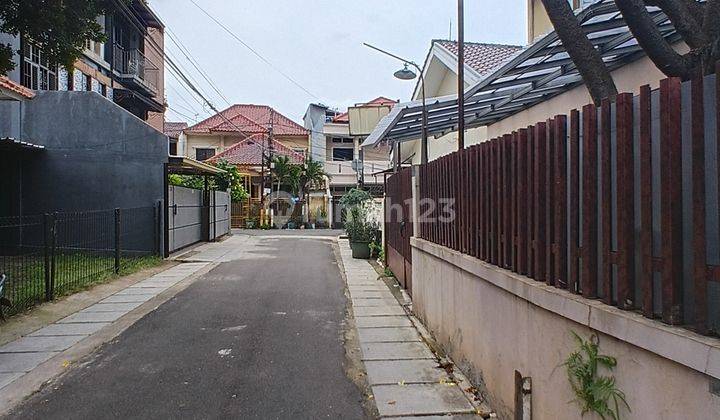 Rumah Kosan Letak Strategis Area Kebayoran Baru. 1