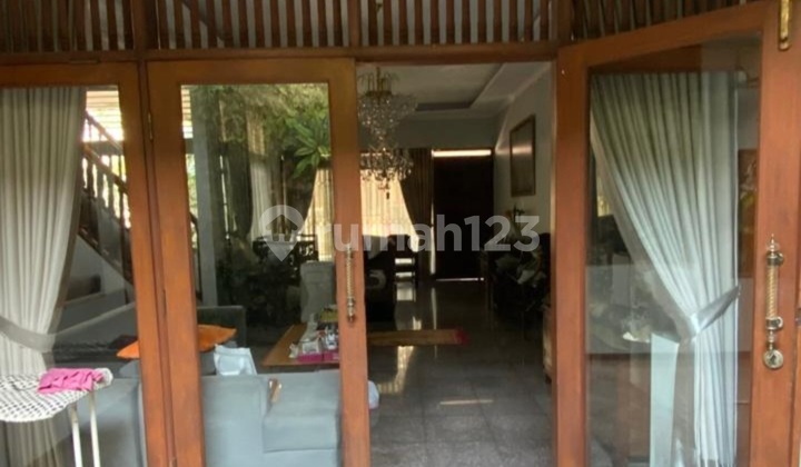 Rumah Lokasi Premium di Patal Senayan Rumah Lokasi Premium di Patal Senayan