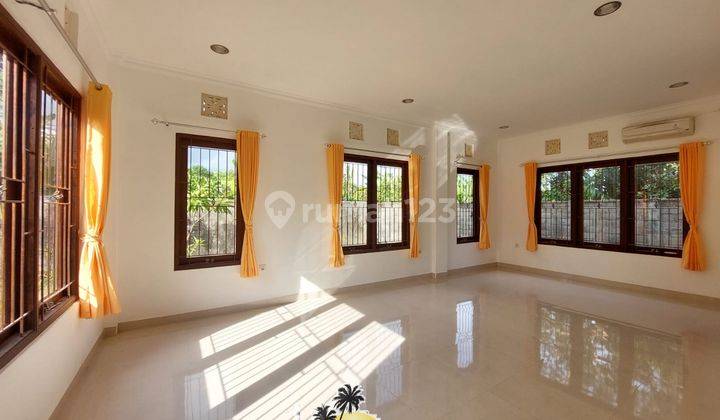 3 Bedrooms 22