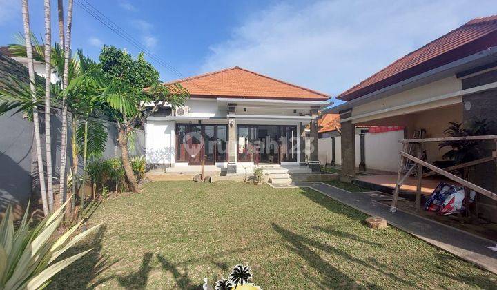 2 Bedrooms House 1