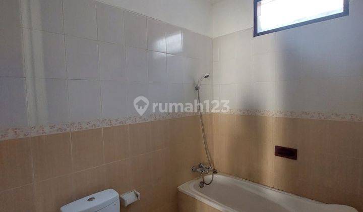 2 Bedrooms House 31