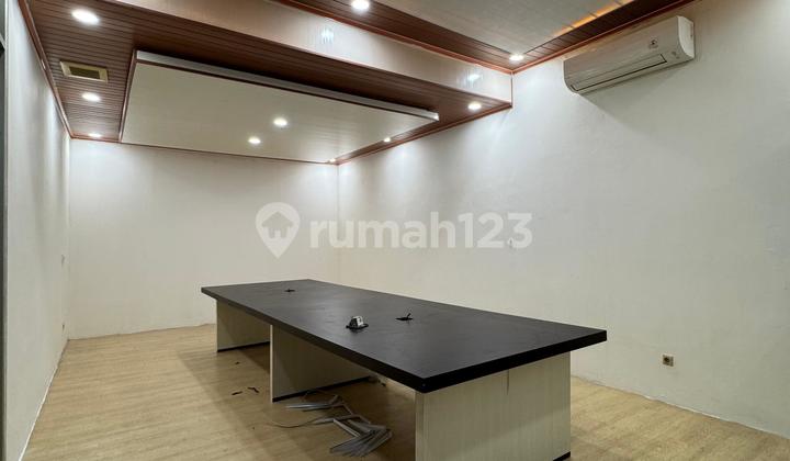 Dijual Bangunan Komersial di Kebayoran Baru Jakarta Selatan