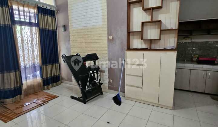 For Rent: Annual House in Sukmajaya, Depok, West Java For Rent: Annual House in Sukmajaya, Depok, West Java