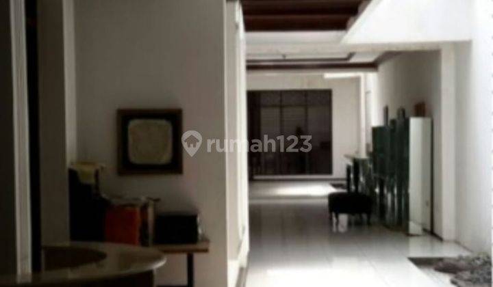 Dijual rumah harga tanah di Surabaya Pusat 2