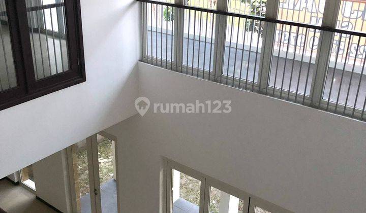 Dijual Rumah 2 lantai di perumahan Citraland surabaya barat 2