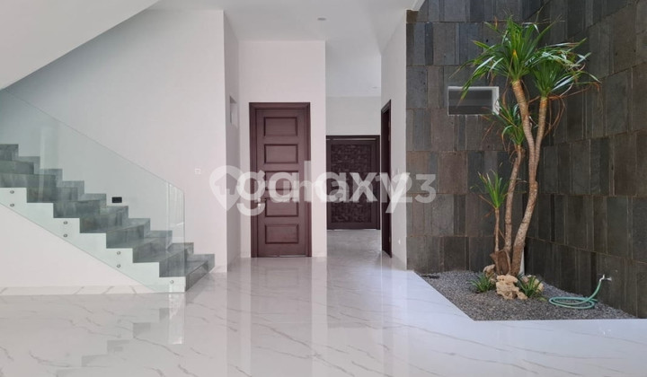 Luxury Ready-to-Live Home in Citraland Utama, highly strategic location