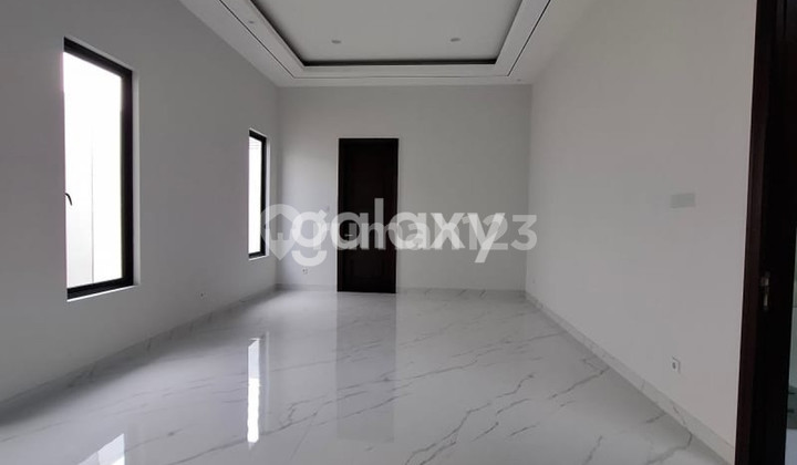 Rumah Mewah Siap Huni di Citraland Utama 2