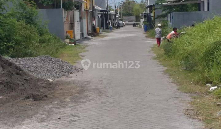 Rumah di Perumahan Royal Paka Residence, Gunung Anyar Surabaya 2