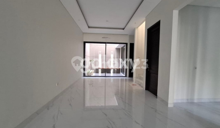 Rumah Siap Huni 2 Lantai di North West Citraland Surabaya 2