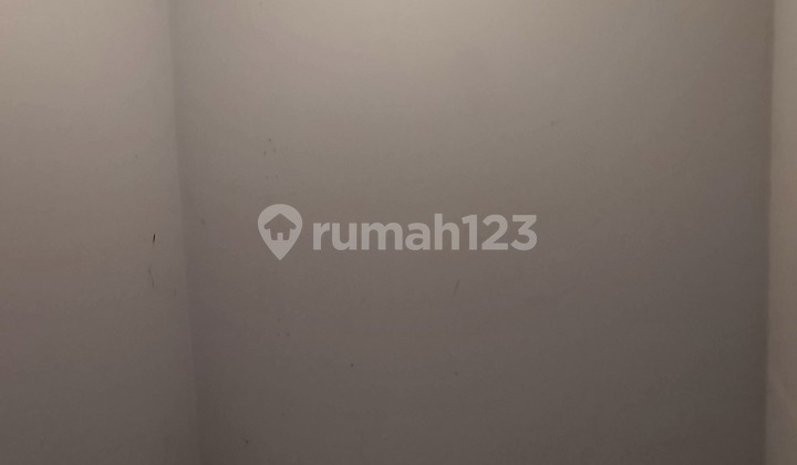 RUKO HADAP JALAN RAYA KETAPANG RAYA...RAPI SIAP PAKAI 7