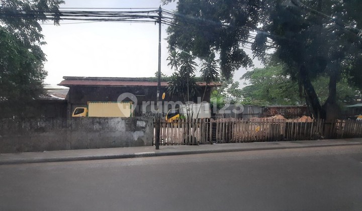 Tanah Dan Bangunan Gudang di Jalan Raya Daan Mogot Bagus 2220 m SHM
