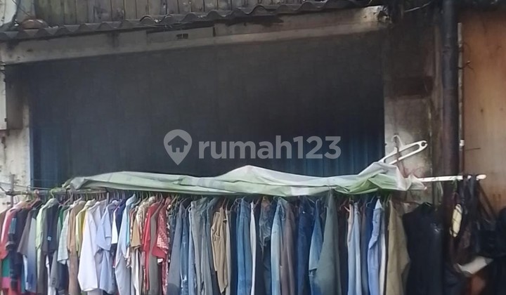 Jual Cepat..Hitung Tanah Saja, Ruko Tua Hadap Jalan Raya di Tubagus Angke