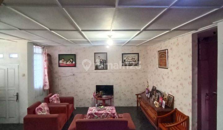 Rumah Dua Lantai Sayap Ciateul 4