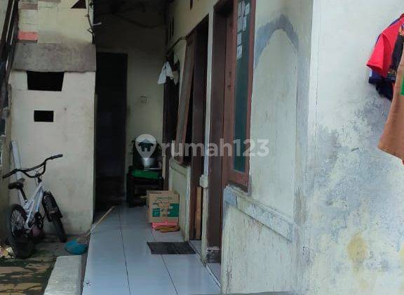 Rumah Kost Dua Lantai Gatot Subroto Dekat Tsm