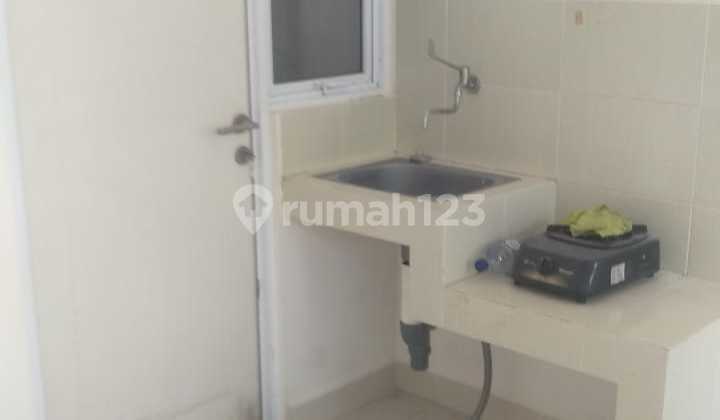 Rumah Kontrakan 2 Lantai di Amarillo Village, Jl. Gambon, Tangerang 2