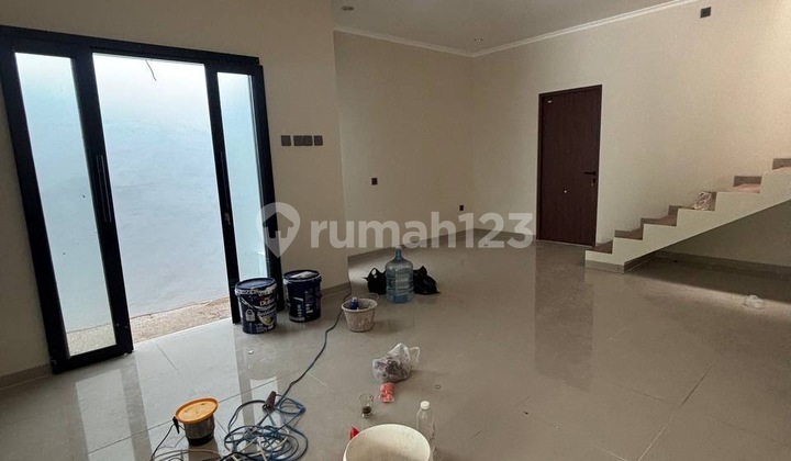 Newly Built House in Strategic Megapolitan Cinere Location Ready to Occupy Flood-Free Price Negotiable 2