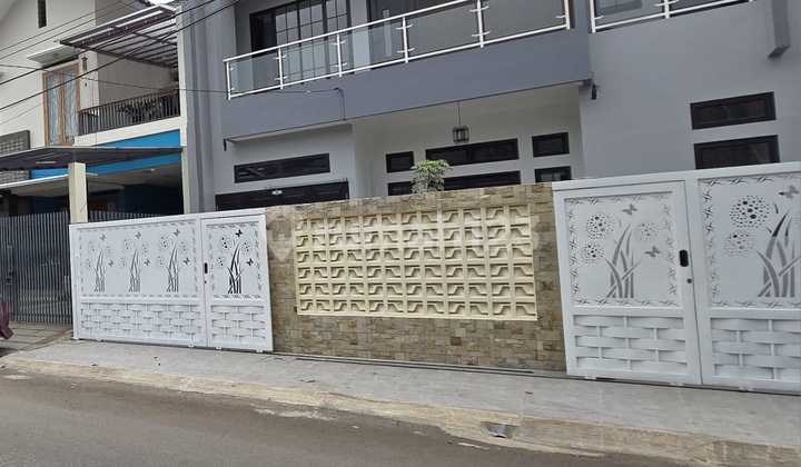 Dijual Rumah Mewah Siap Huni Griya Loka Bsd