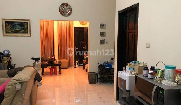 Dijual Rumah Pinggir Jalan Kencana Loka Bsd 2