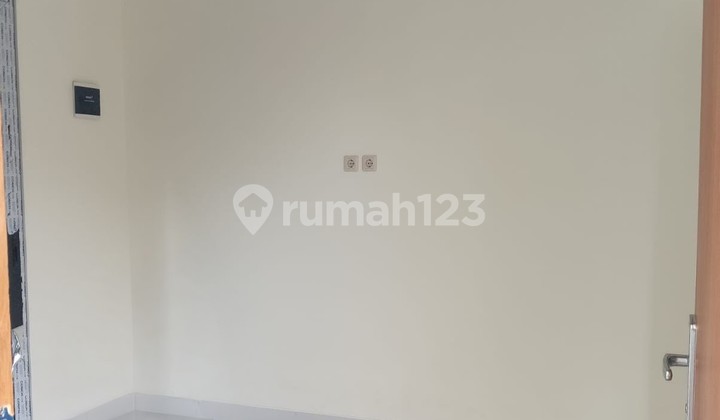 Ready-to-Occupy House in Catalina Gading Serpong 2