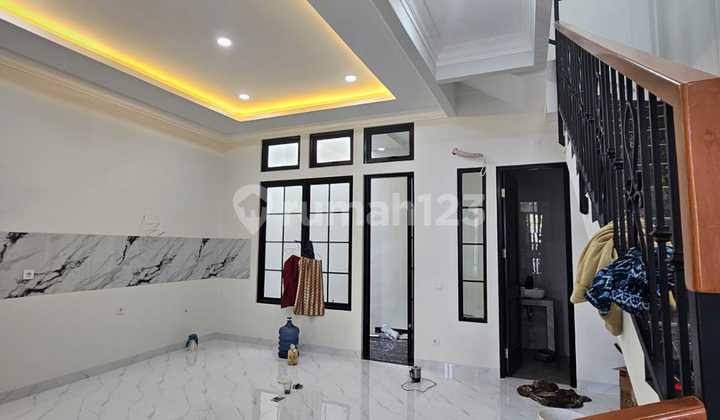 Dijual Rumah Bangunan Baru di Griya Loka Bsd 2