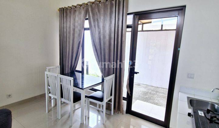 Disewakan Rumah Cantik di Kawasan Elit Harga Murah Furnished 2