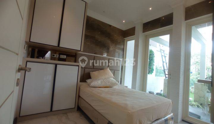 Rumah 2 Lantai Minimalis Modern Lux di Sukomanunggal Full Furnish 7