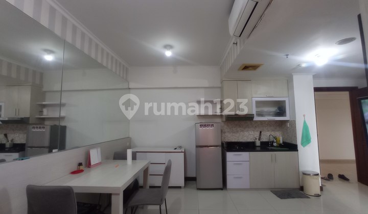 Apartemen Water Place 2 Kamar Tidur Bagus Furnished View City
