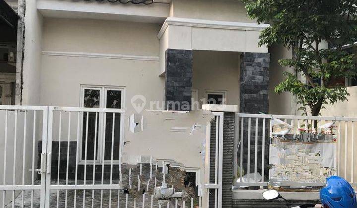 Rumah Puri Safira SHM Butuh Renovasi lingkungan tenang nyaman 1