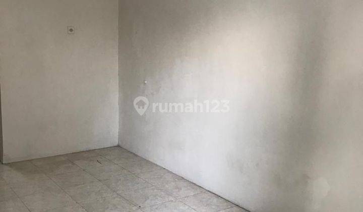 Rumah Puri Safira SHM Butuh Renovasi lingkungan tenang nyaman 2