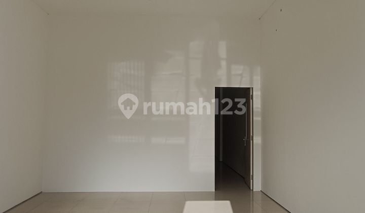 2-Story Shop House Freehold Near Citraland Ready to Occupy Renovated 2