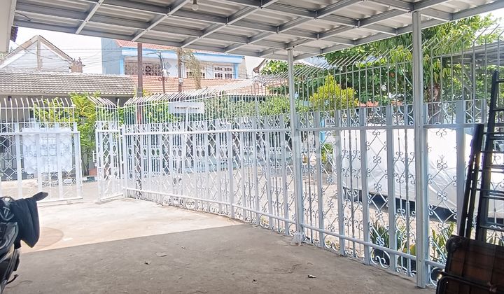 Well-Maintained 1-Story House in Darmo Indah, Already Renovated, Move-In Ready.