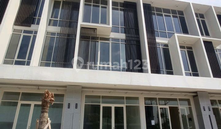 3-Storey Citraland Northwest Shophouse, Clean, Already Renovated, Ready to Occupy