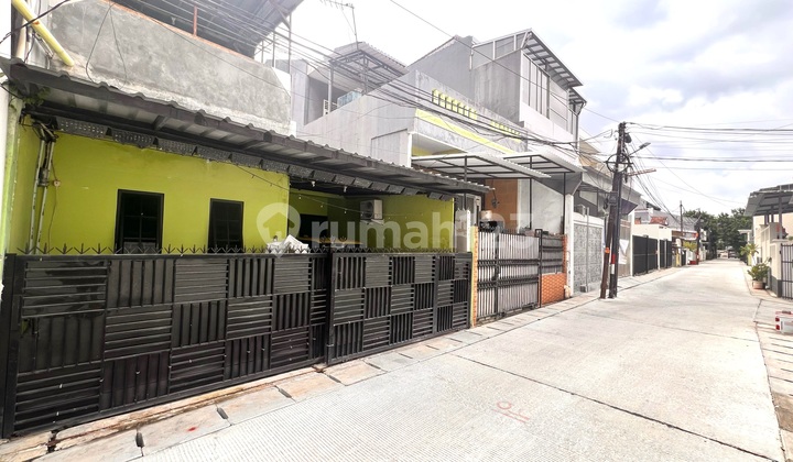 2-Story House 6x15 90M Type 4BR Kelapa Gading North Jakarta 2-Story House 6x15 90M Type 4BR Kelapa Gading North Jakarta