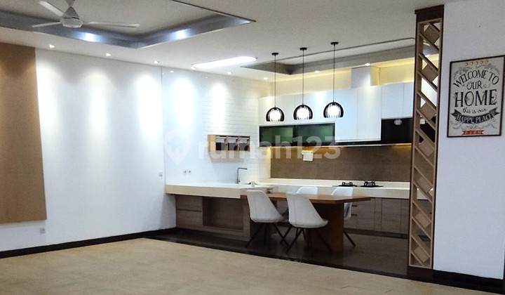 ruang makan rumah gading lavender 4lt 9x13