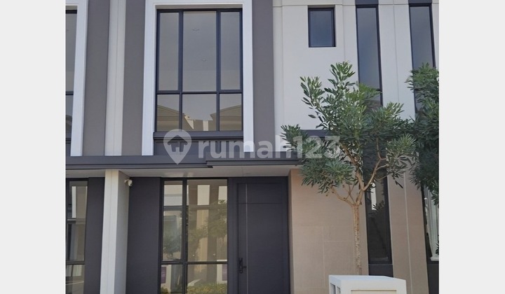 Rumah 2lt luas 6x14 84m 2KT Cluster Sentarum Asya JGC Jakarta Garden City